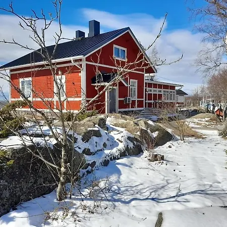 Luonnon Rauhassa Kodikas アパート *